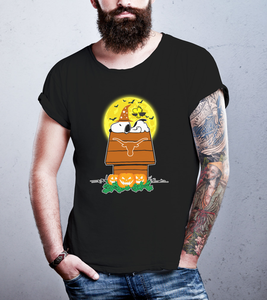 Texas Longhorns Snoopy Woodstock Halloween Pumpkins Moon T-Shirt