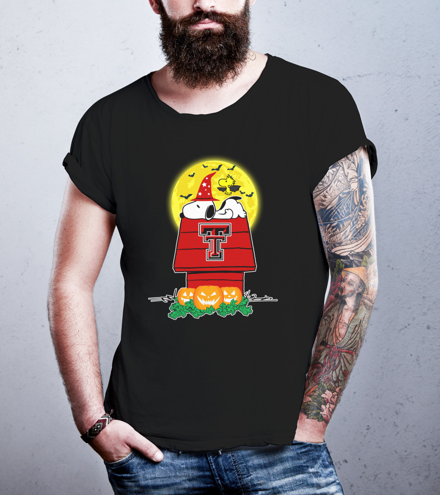 Texas Tech Red Raiders Snoopy Halloween Peanuts Doghouse Jack-O'-Lanterns Moon Woodstock Bats T-Shirt