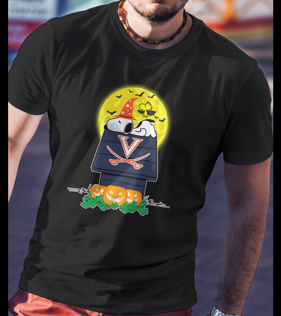 Virginia Cavaliers Snoopy Halloween Pumpkin House Moon T-Shirt