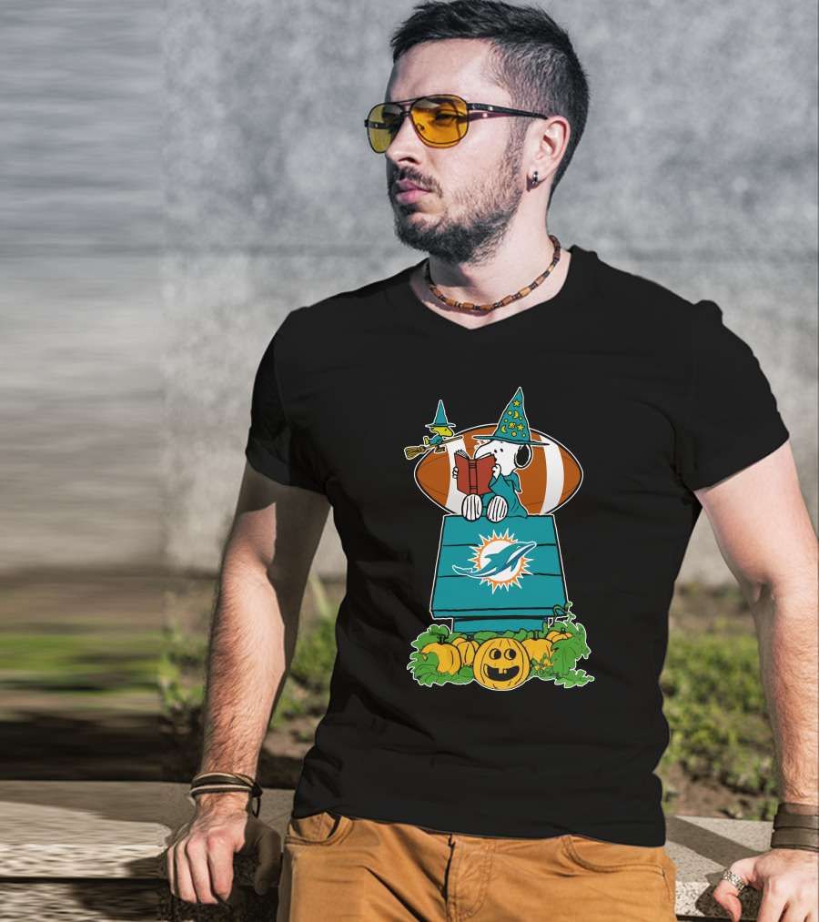 Miami Dolphins Snoopy Halloween Witch Pumpkin Football T-Shirt