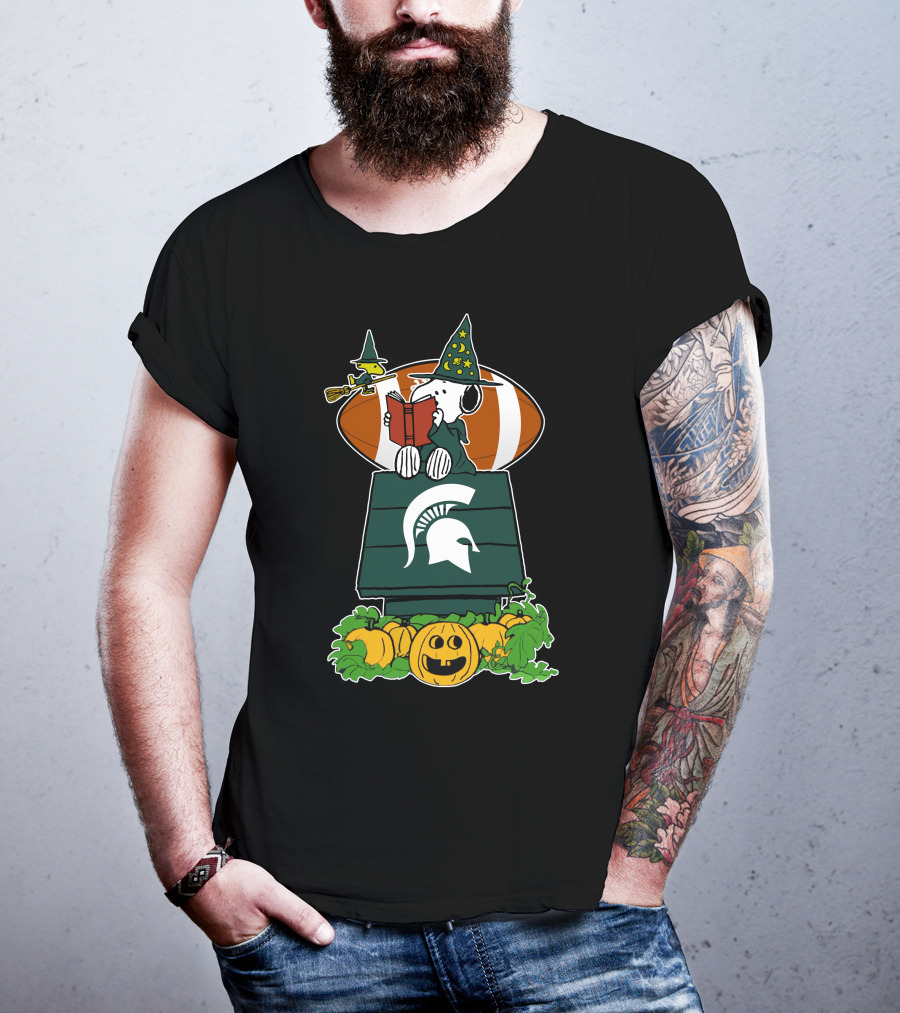 Michigan State Spartans Snoopy Halloween Football Pumpkin House T-Shirt