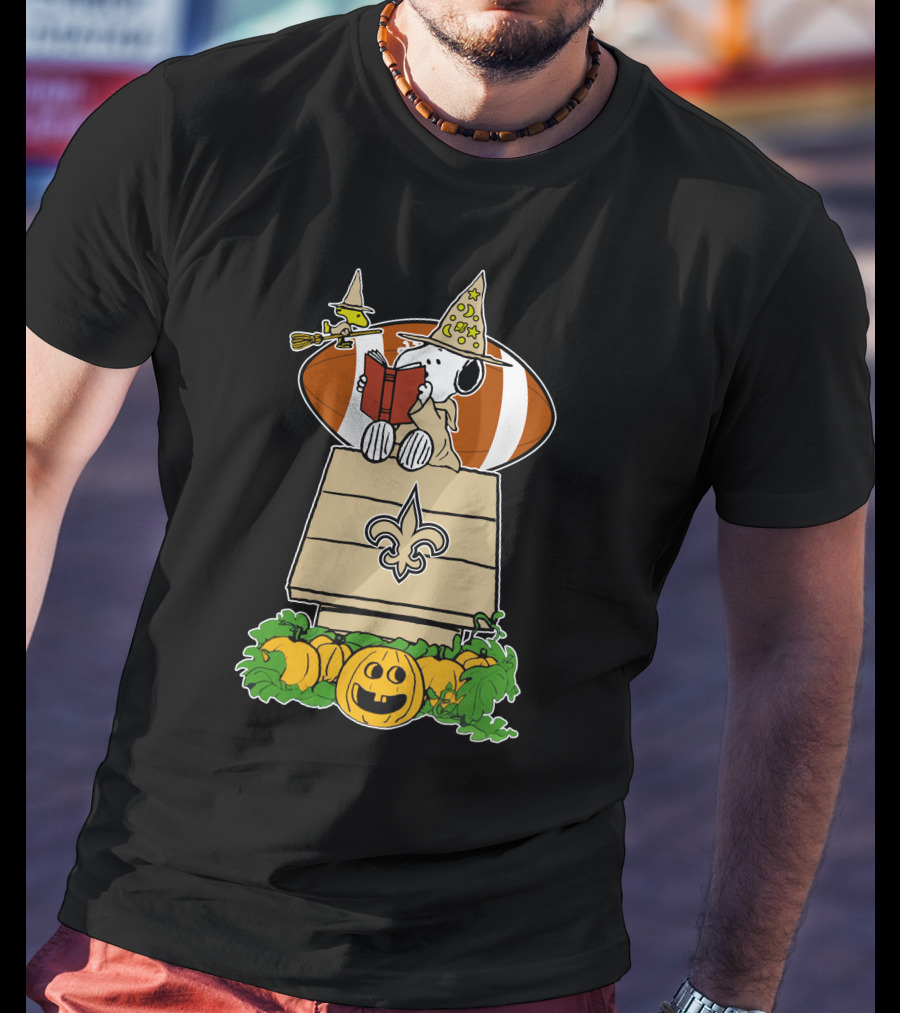 New Orleans Saints Snoopy Halloween Peanuts Witch Football Pumpkin Woodhouse T-Shirt