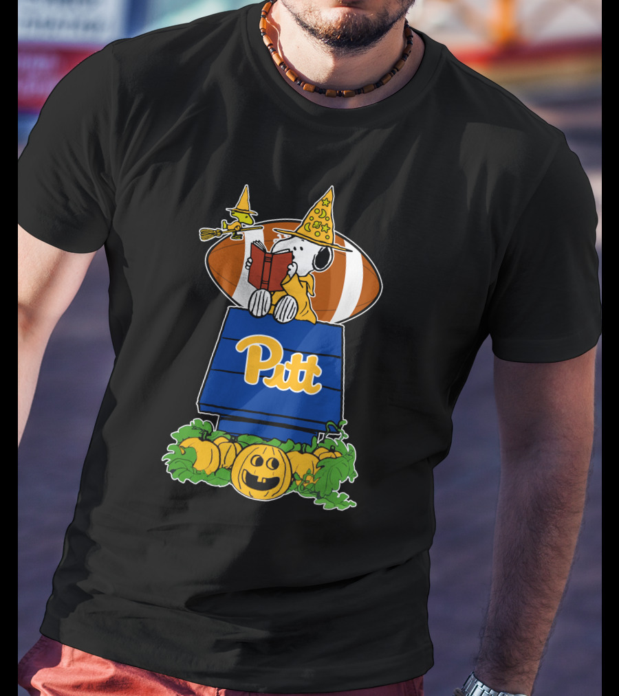 Pitt Panthers Snoopy Halloween Football Party Peanuts Pumpkin T-Shirt