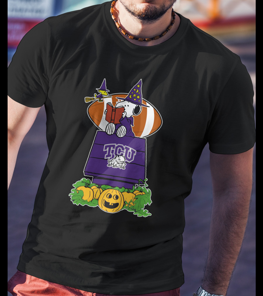 Tcu Horned Frogs Snoopy Halloween Football Pumpkin Wizard Doghouse T-Shirt