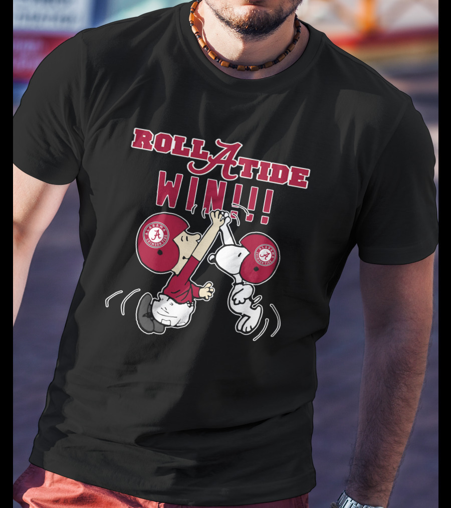 Roll Tide Alabama Crimson Tide Win Peanuts Characters High Five T-Shirt