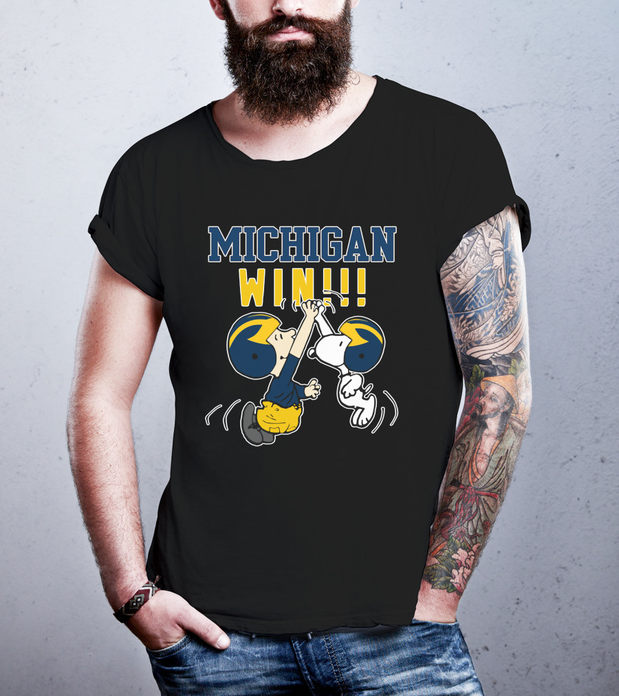 Michigan Win Snoopy High Five Celebration With Wolverine Helmets T-Shirt