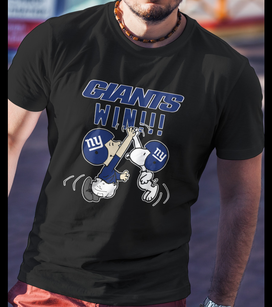Giants Win Ny High Five Peanuts Celebration T-Shirt