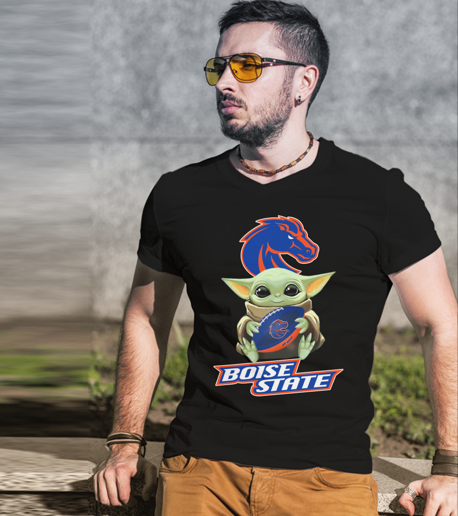 Boise State Broncos Baby Yoda Holding Football T-Shirt