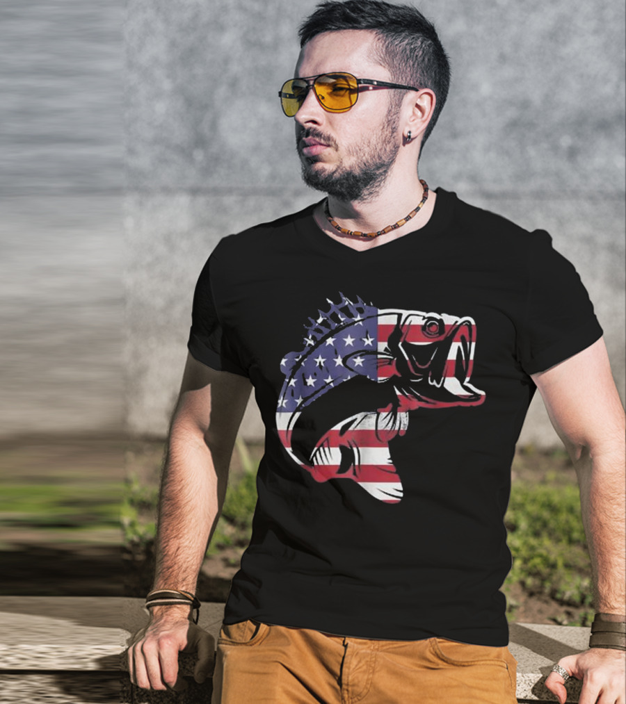 Bass Fishing American Flag Patriotic Bass Fisherman T-Shirt