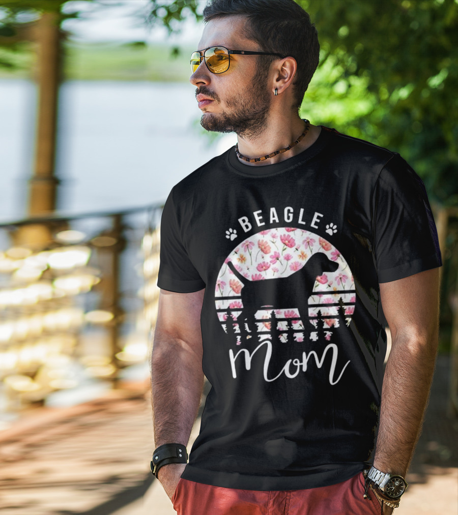 Beagle Mom Floral Mother's Day T-Shirt