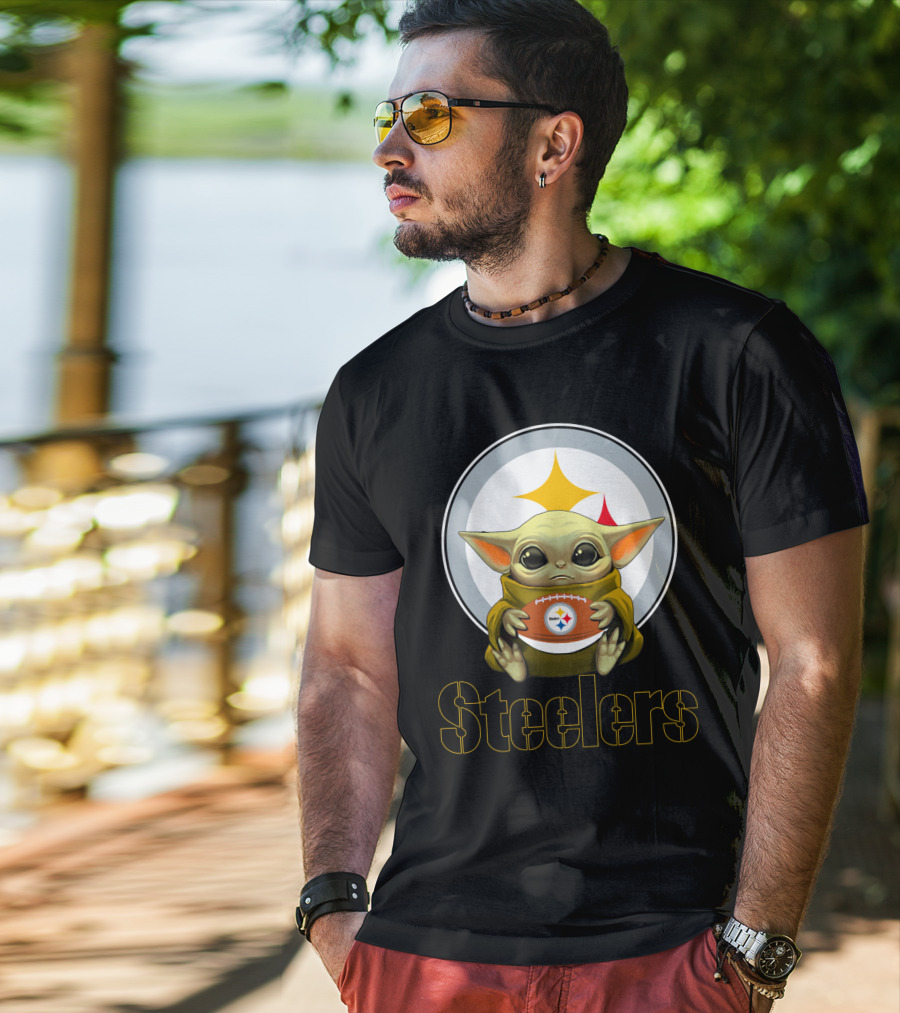 Steelers Baby Yoda Football Fan T-Shirt