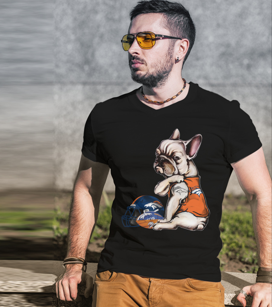 Denver Broncos Pug With Helmet And Ball T-Shirt