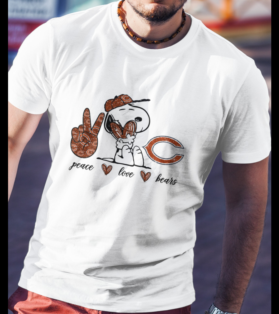 Peace Love Chicago Bears Snoopy Victory T-Shirt