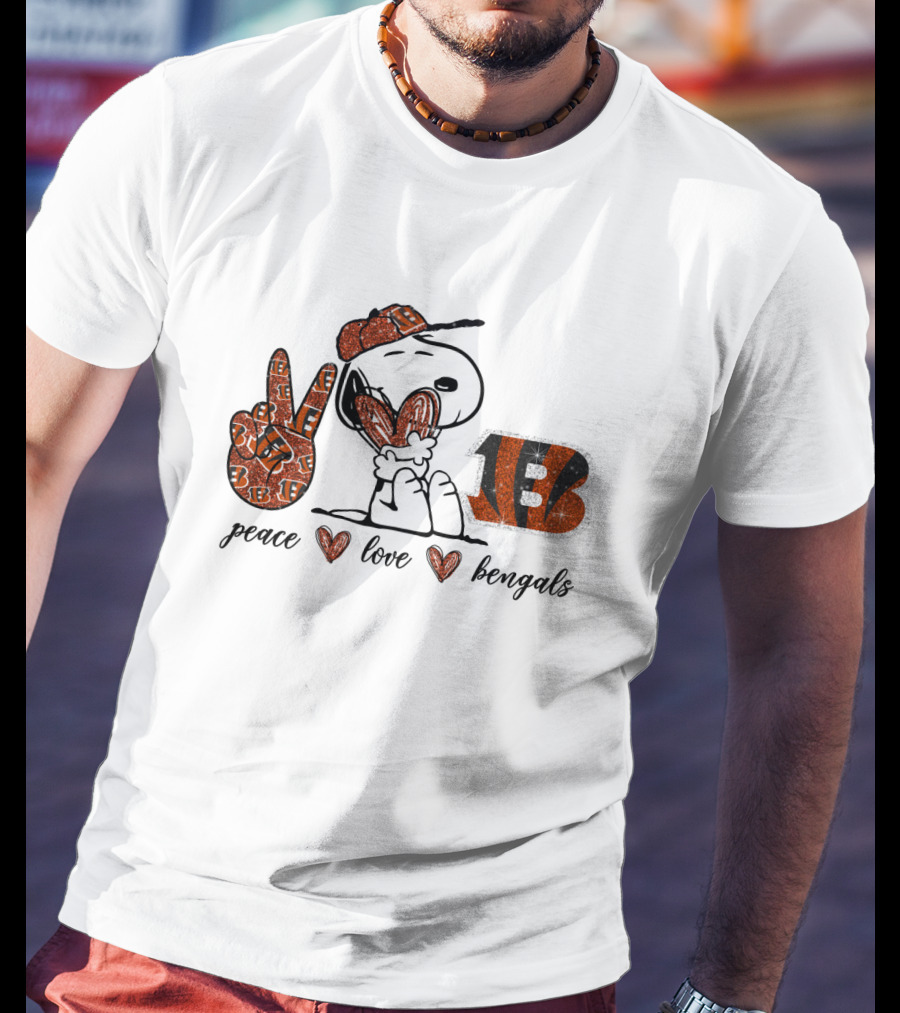 Peace Love Bengals Snoopy V Sign Football Fan T-Shirt
