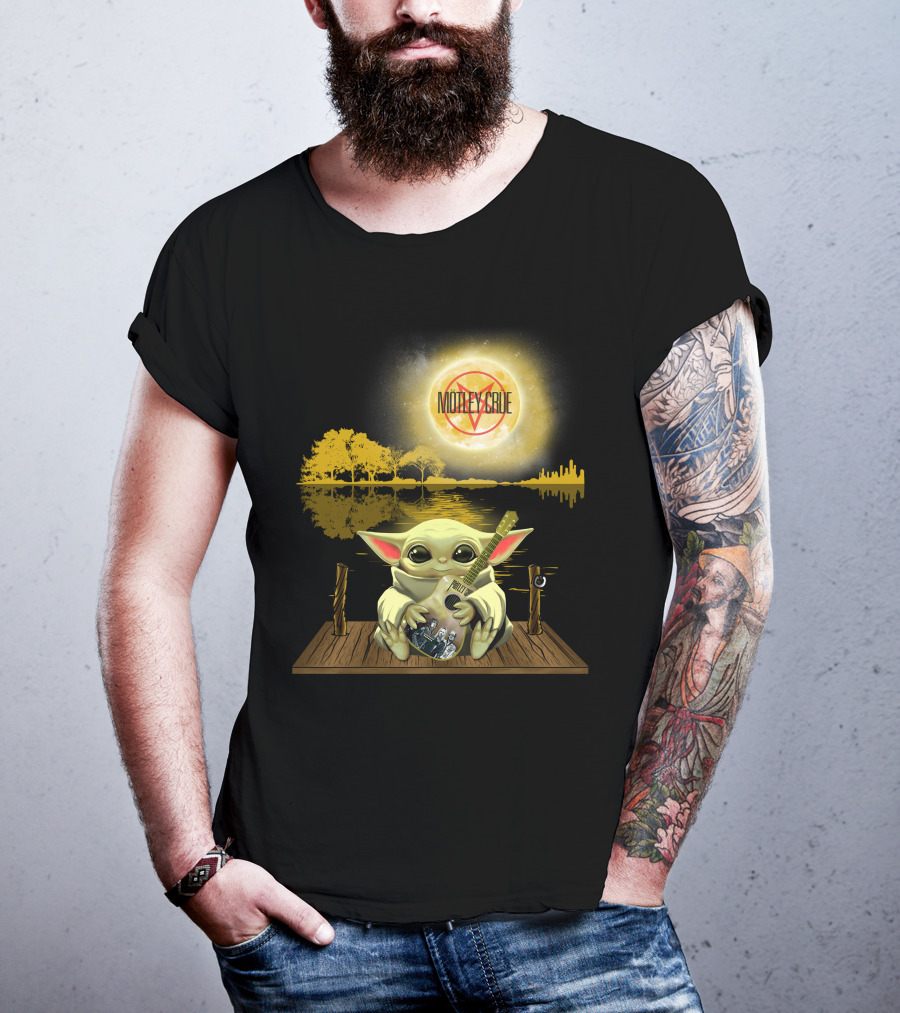 Motley Crue Baby Yoda Moonlight Reflection Rock Concert T-Shirt