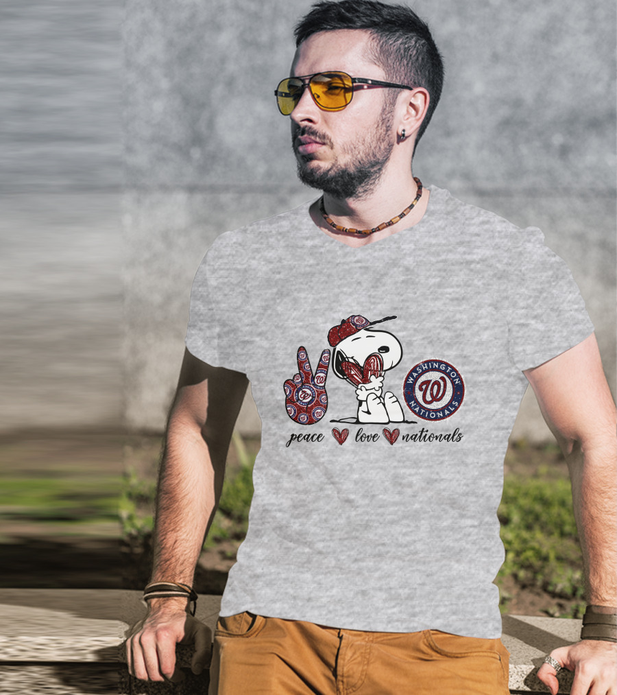 Peace Love Washington Nationals Snoopy MLB Fan T-Shirt
