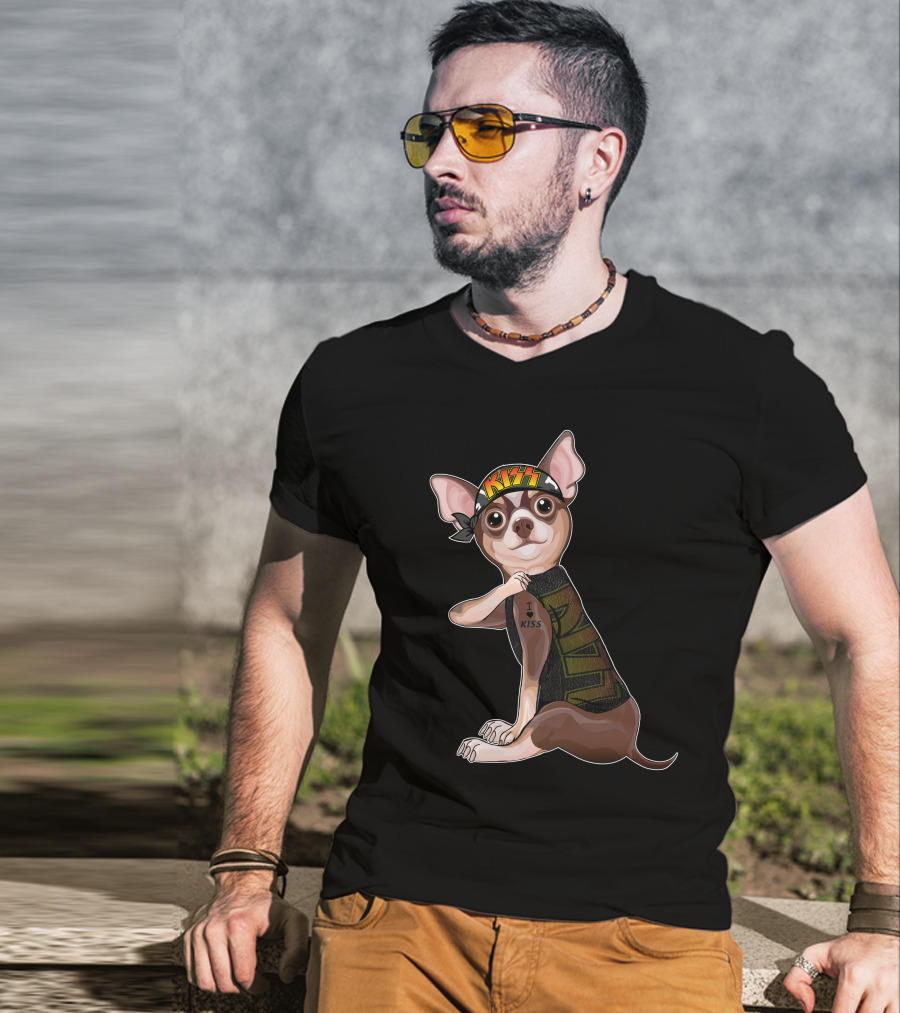 Chihuahua Love I Kiss Bandana Tat Sleeve T-Shirt