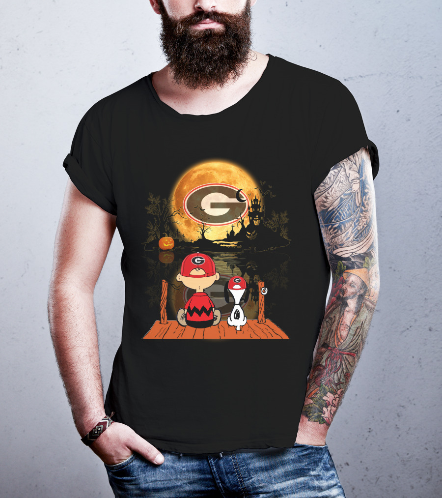 Georgia Bulldogs Halloween Moonlit Dock Scene With Peanuts Characters Charlie Brown And Snoopy Reflections T-Shirt