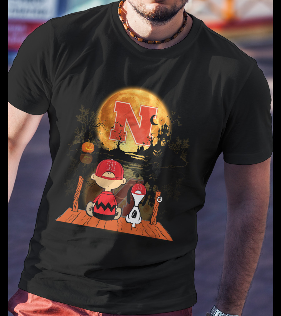 Nebraska Cornhuskers Halloween Peanuts Moon T-Shirt