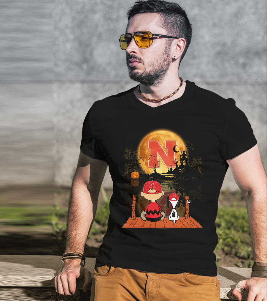 Nebraska Cornhuskers Halloween Peanuts Moon T-Shirt