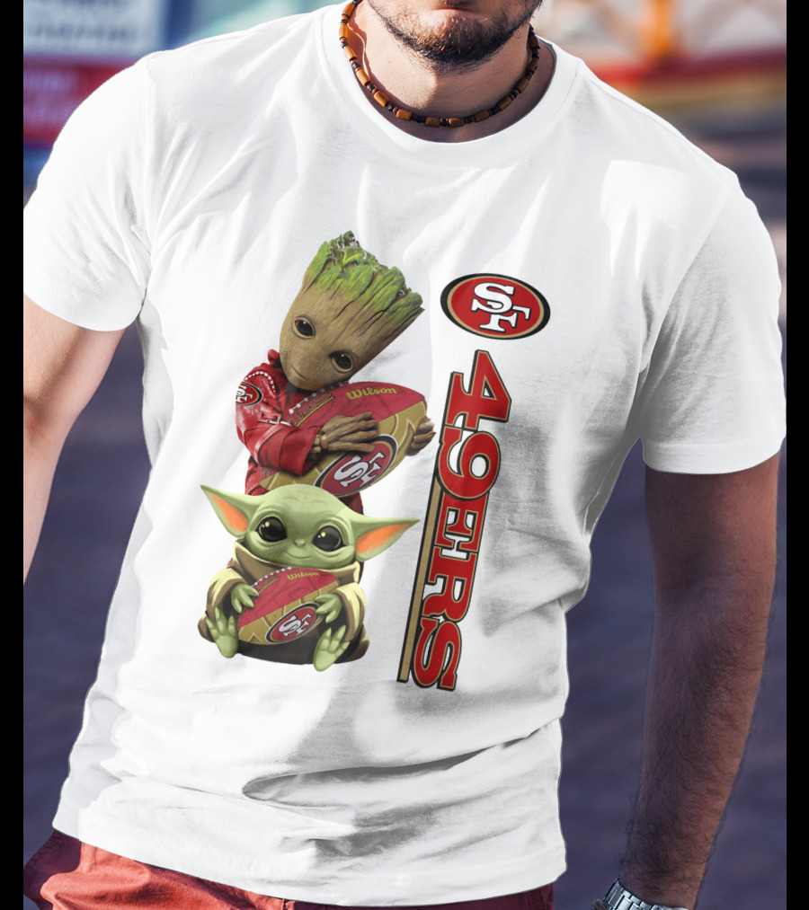 Baby Groot And Baby Yoda Hug San Francisco 49ers Football T-Shirt