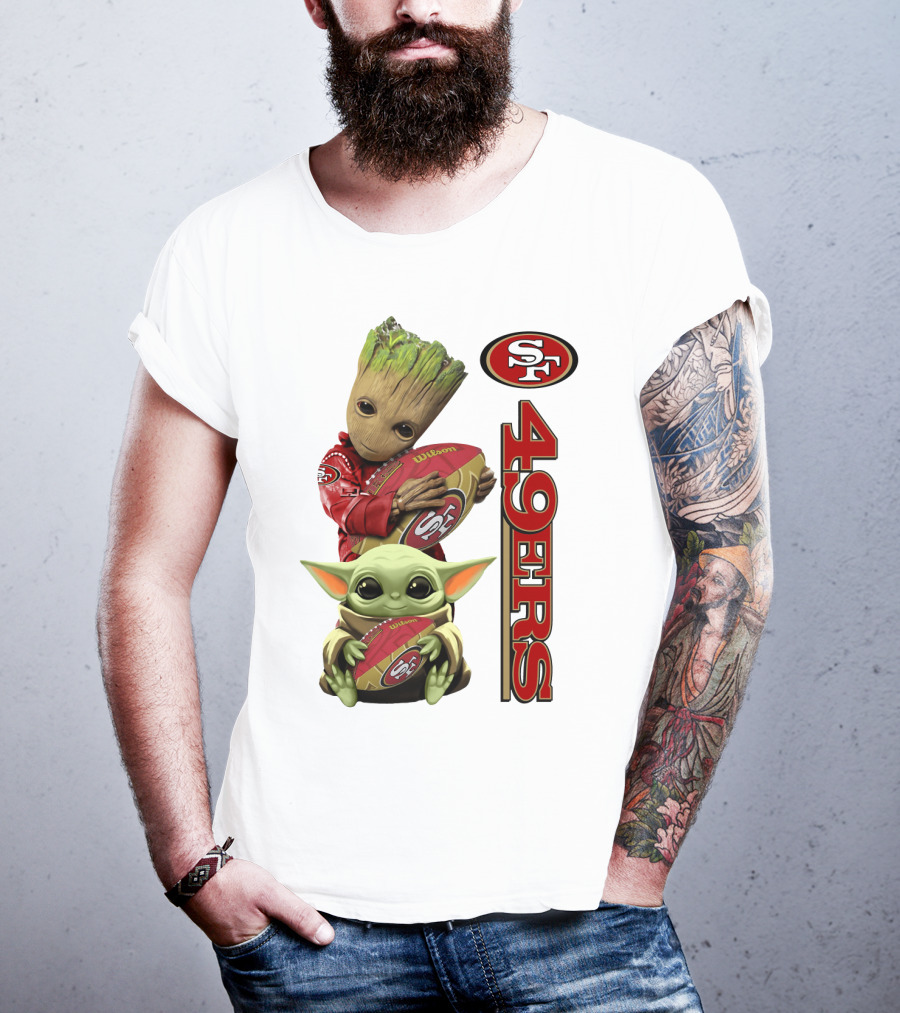Baby Groot And Baby Yoda Hug San Francisco 49ers Football T-Shirt