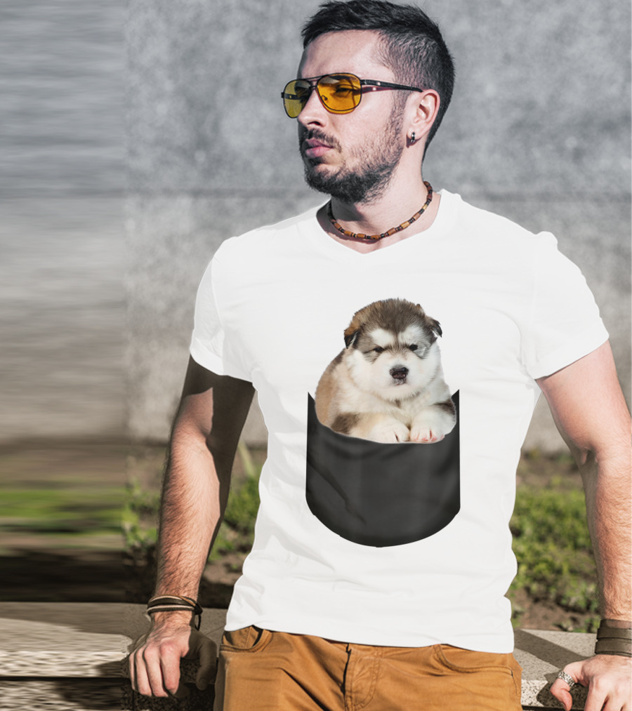 Alaskan Funny Dog In Pocket T-Shirt