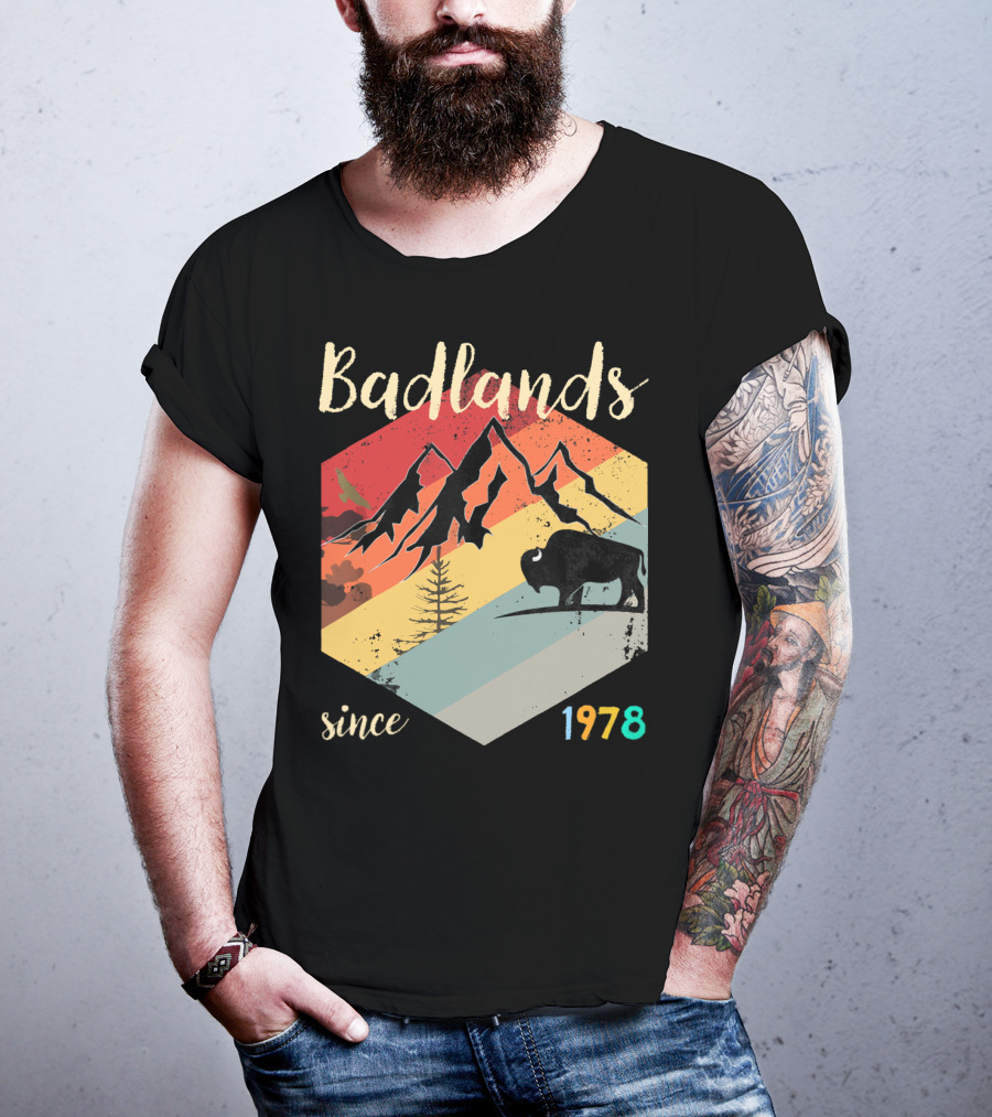 Badlands Since 1978 South Dakota National Park Hiking Mountain Bison T-Shirt