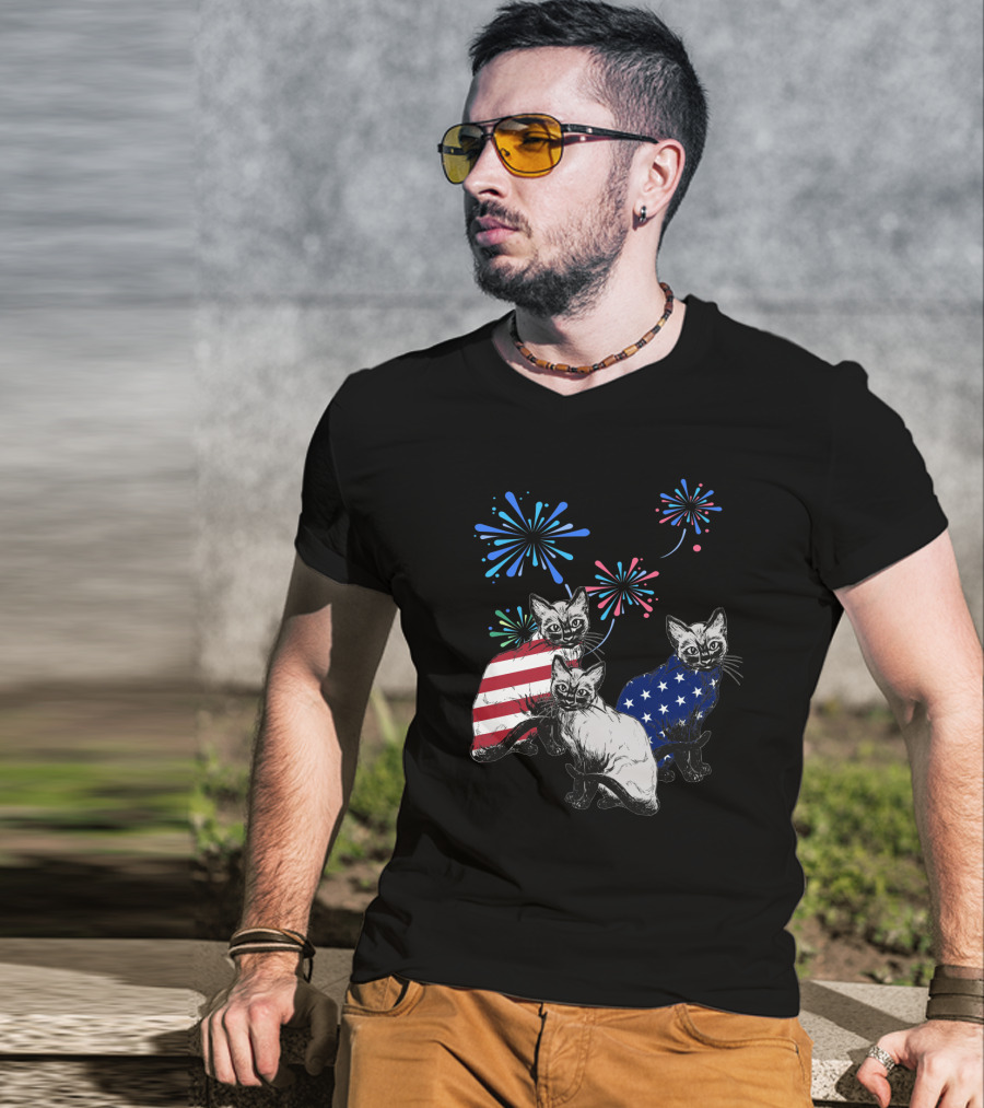 SiameseJuly Cats With Fireworks And American Flag T-Shirt