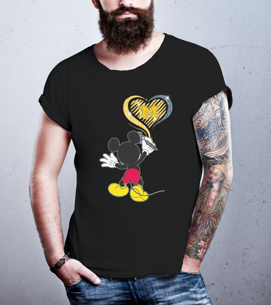 Mickey Mouse Drawing Heart With Michigan Wolverines T-Shirt