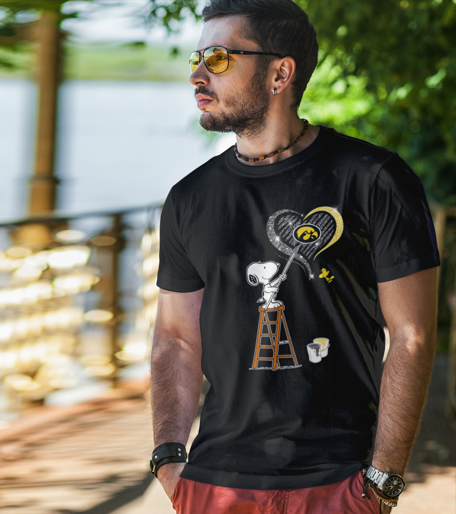 Snoopy Painting Iowa Hawkeyes Heart Ncaa T-Shirt