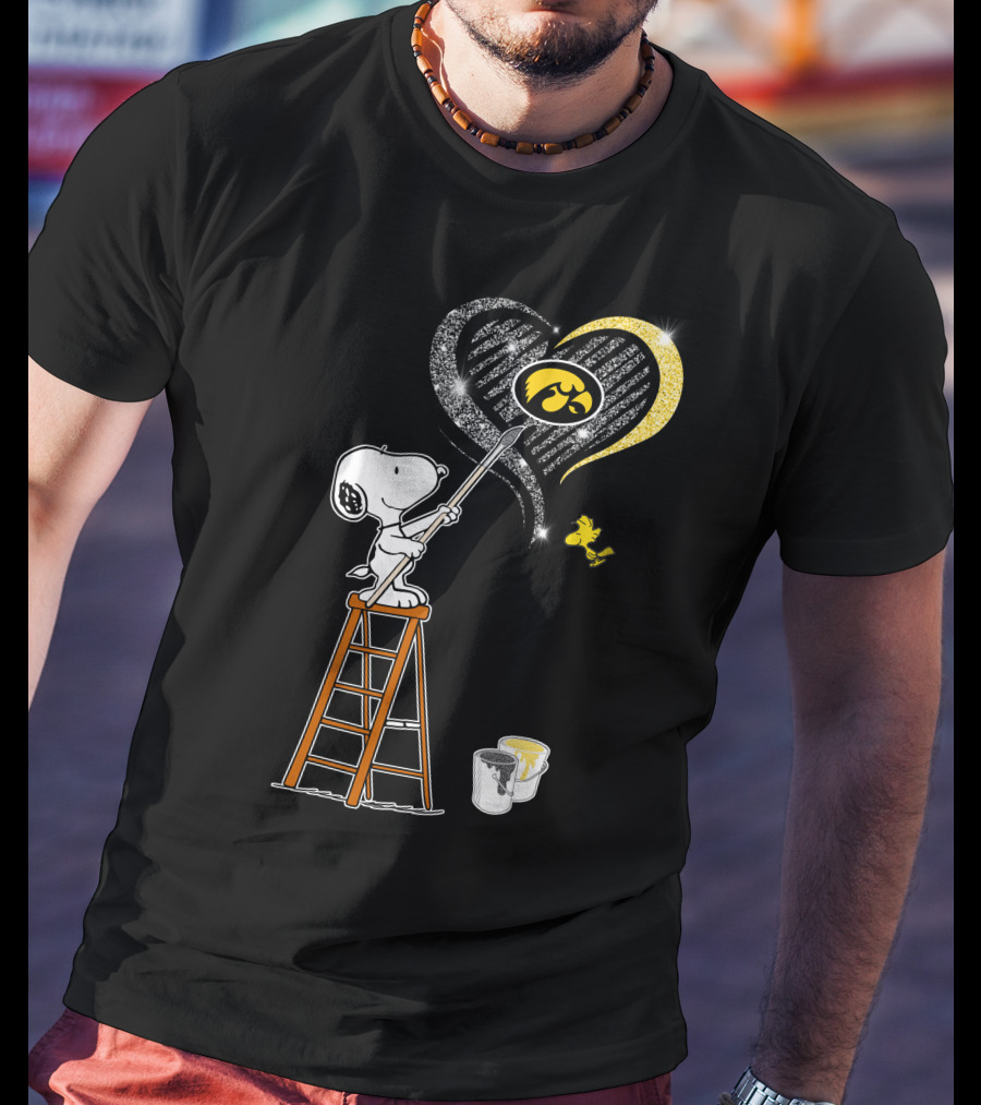 Snoopy Painting Iowa Hawkeyes Heart Ncaa T-Shirt