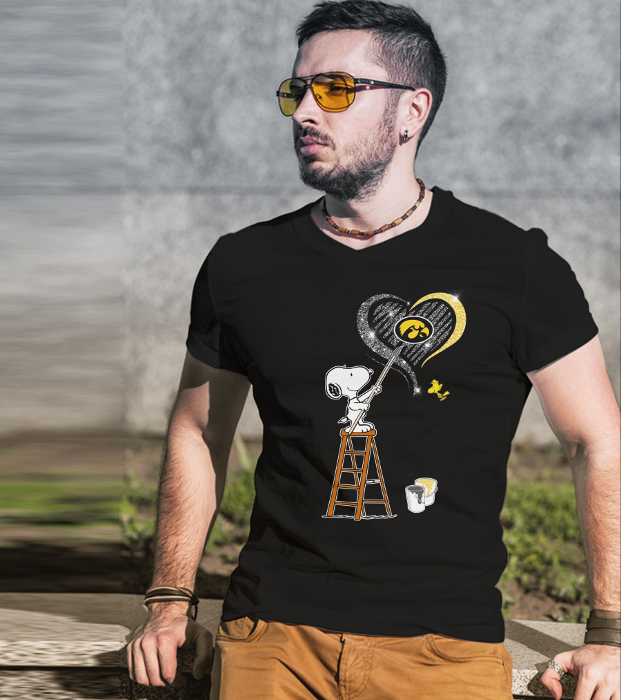 Snoopy Painting Iowa Hawkeyes Heart Ncaa T-Shirt