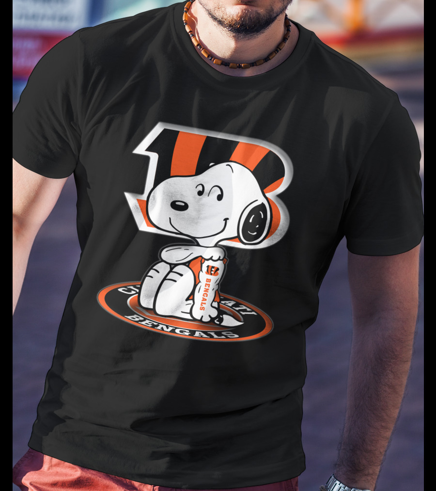 Bengals Snoopy Cincinnati Stripes B T-Shirt
