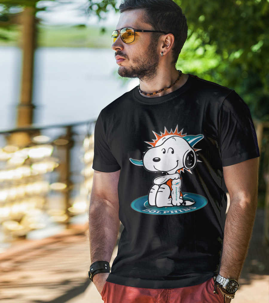 Snoopy Miami Dolphins Fan Football T-Shirt