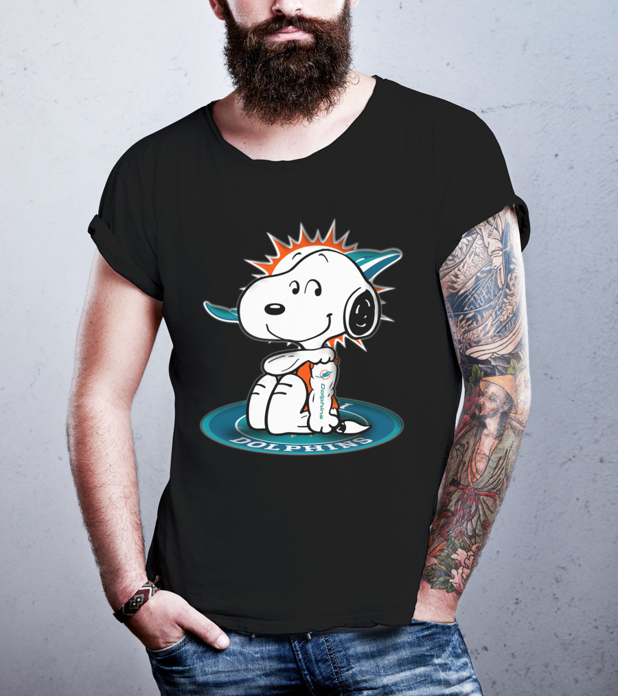 Snoopy Miami Dolphins Fan Football T-Shirt