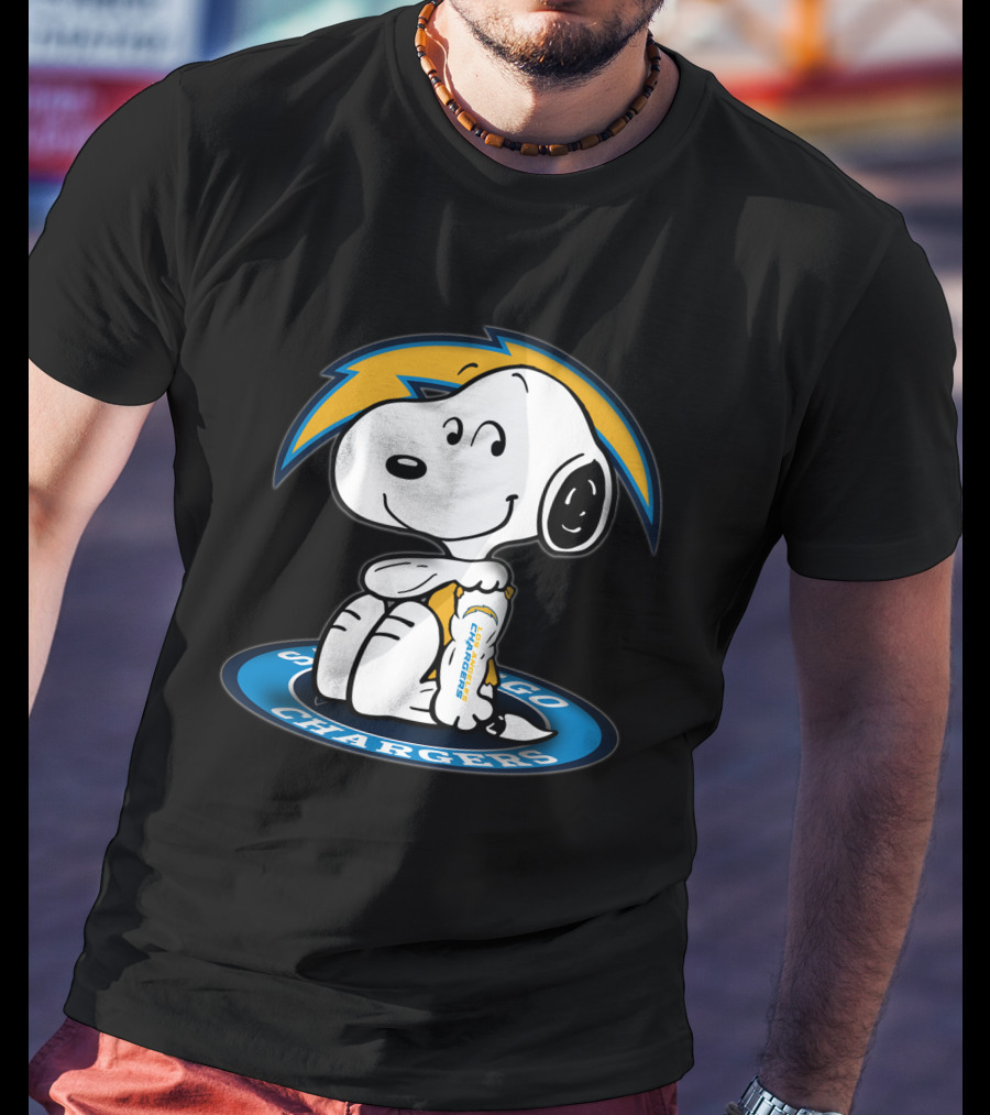 Snoopy Holding Los Angeles Chargers Helmet San Diego Chargers T-Shirt