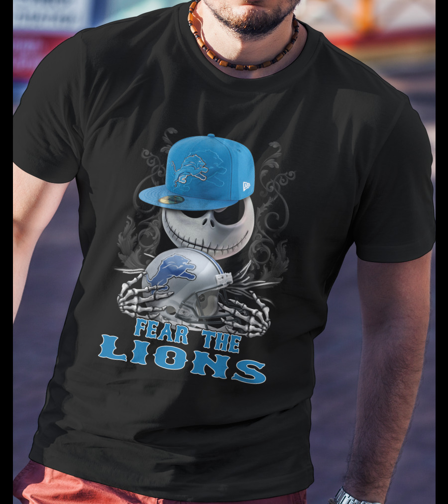 Fear The Lions Skull With Detroit Lions Cap And Helmet T-Shirt