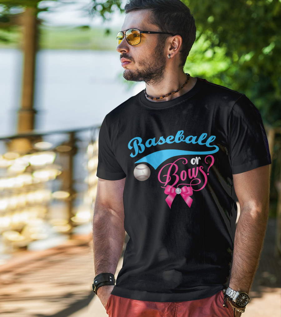 Baseball Or Bows Gender Reveal Party T-Shirt