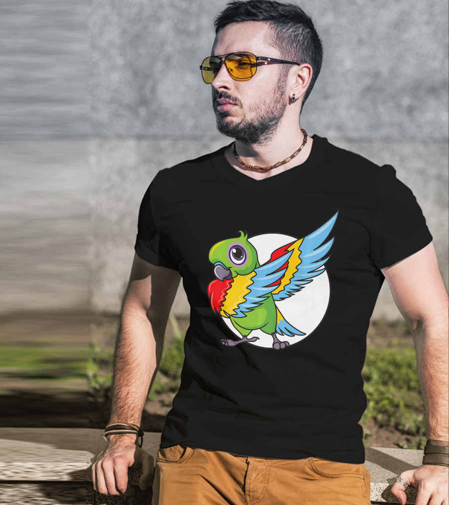 Cute Dabbing Great Green Macaw Parrot Colorful Wings T-Shirt