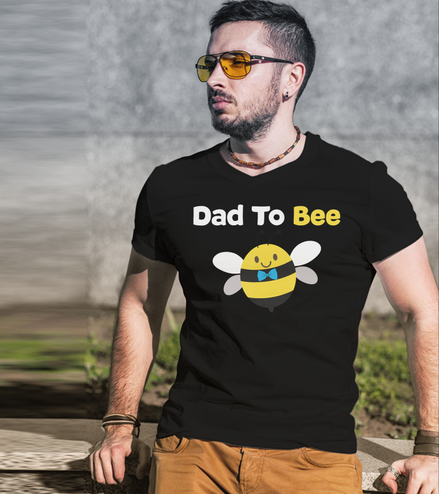 Dad To Bee First Time Daddy Fath Cute Bowtie Bee T-Shirt