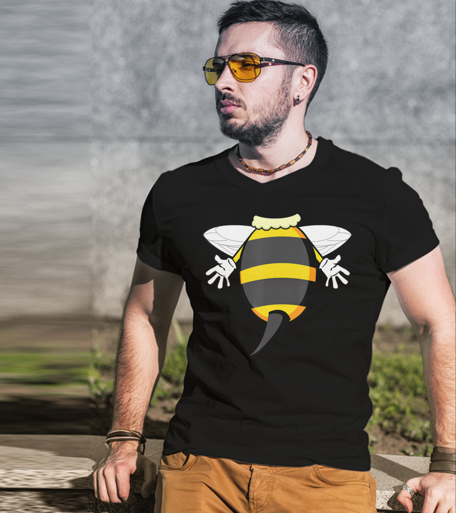 Funny Bee Costume Buzzing Honeybee Look T-Shirt