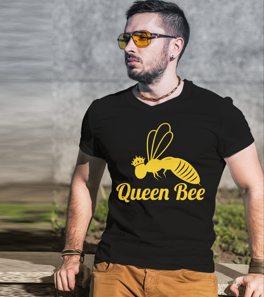 Queen Bee Funny Beekeeper Beekeeping T-Shirt
