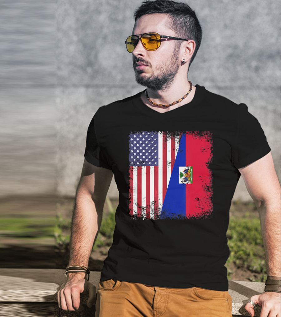 Half Haitian Flag Vintage Haiti U USA Grunge Style Flag Fusion T-Shirt