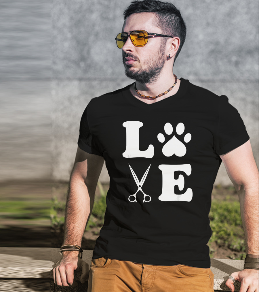 LOVE Dog Grooming With Scissors And Paw Prints T-Shirt