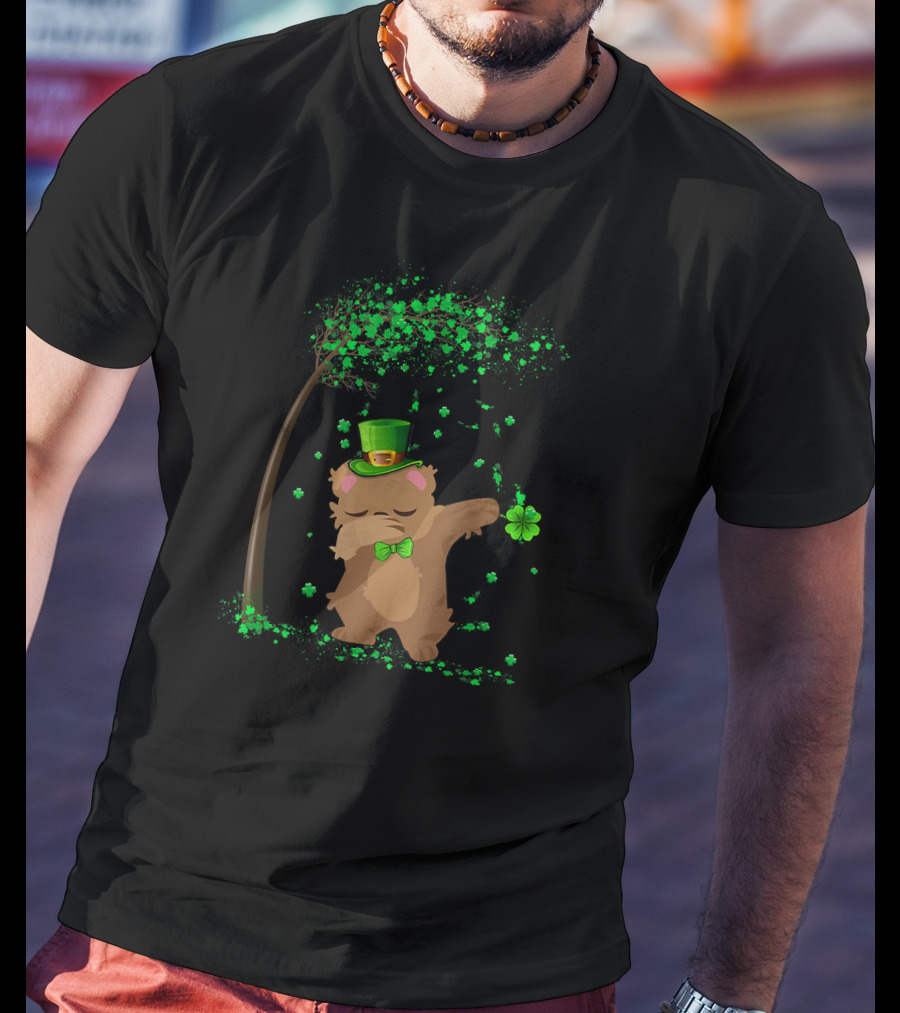 Bear Happy Patrick's Day Funny St. Patrick's Day Leprechaun Dabbing Clover Tree T-Shirt