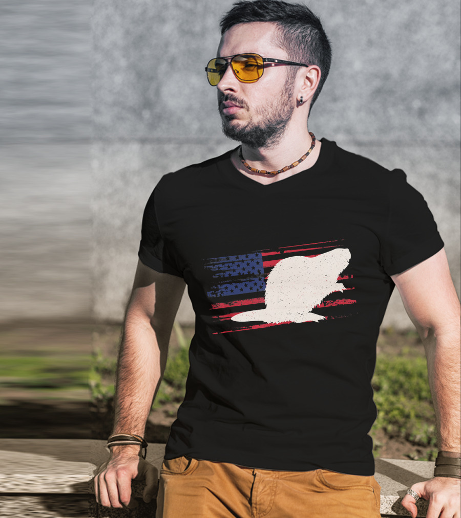 Beaver Silhouette Over Distressed US American Flag Rodent T-Shirt