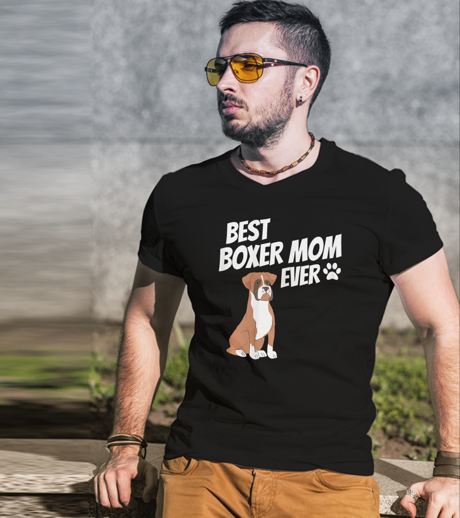 Best Boxer Mom Ever With Cute Dog And Paw Prints T-Shirt