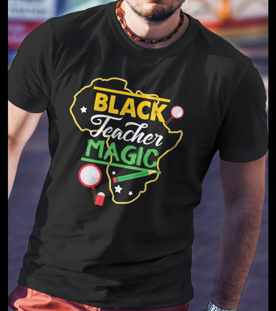 Black Teacher Magic Africa Map Magnifying Glass Pencil Eraser T-Shirt