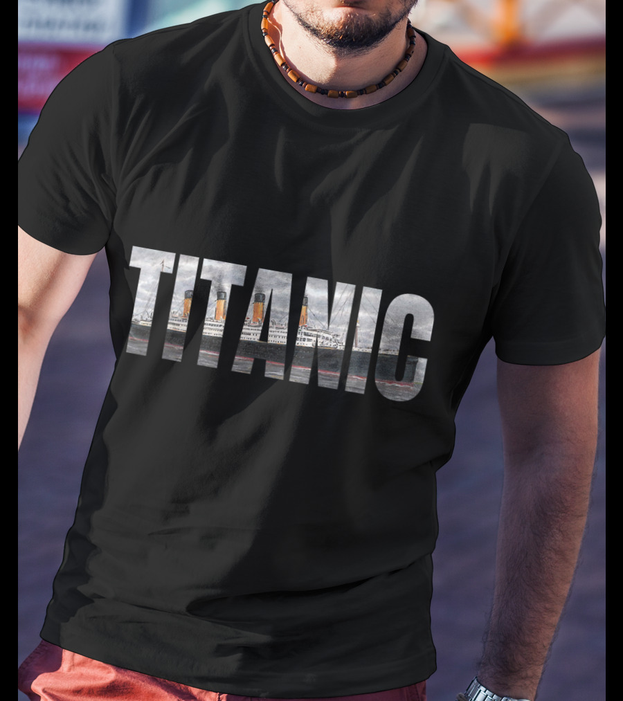 Titanic Sailing Ship 1912 Cruise Vintage Dist Iconic Name T-Shirt
